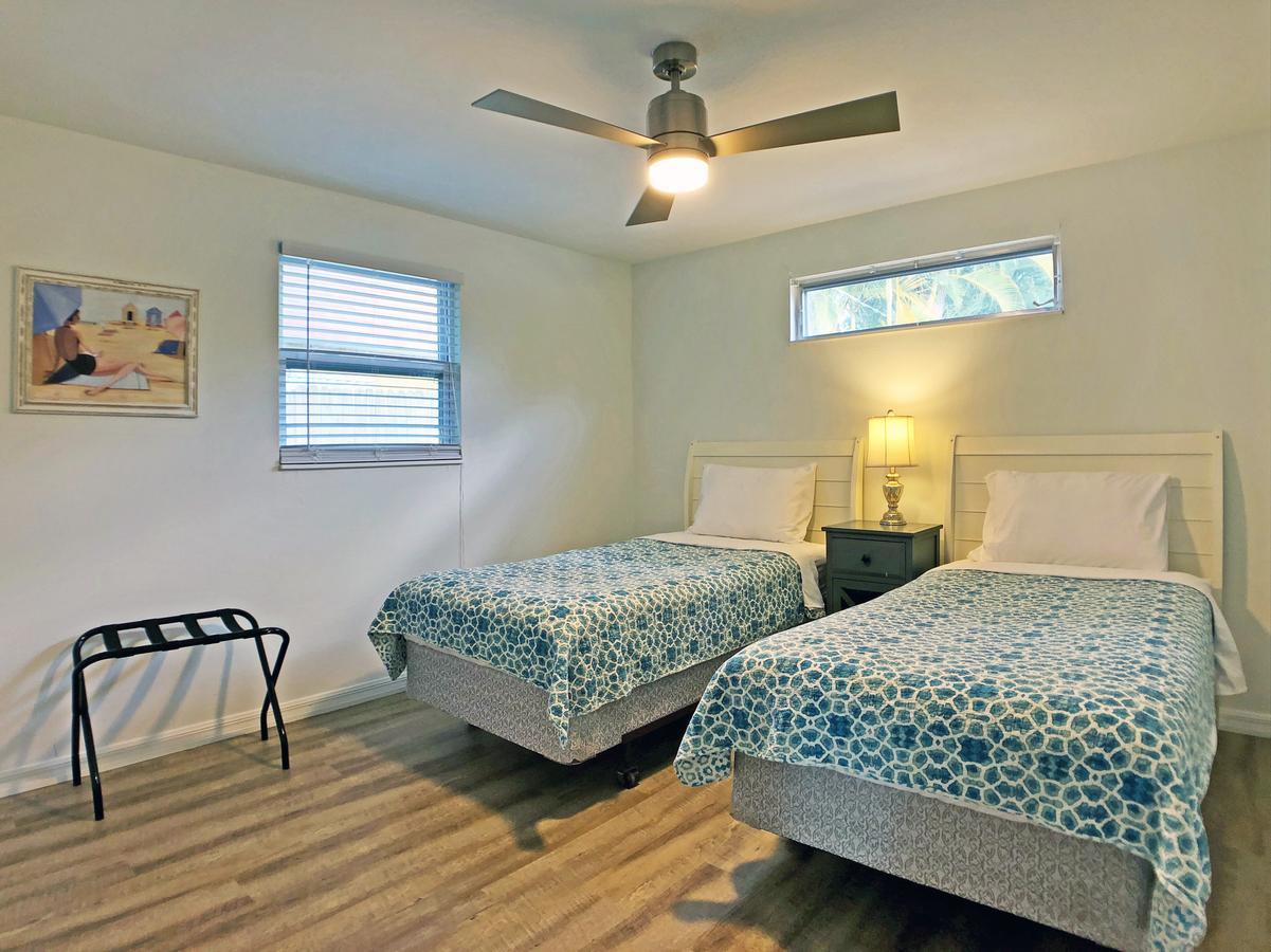 Flip Flop Cottages - Siesta Key Gulf Gate Estates 객실 사진